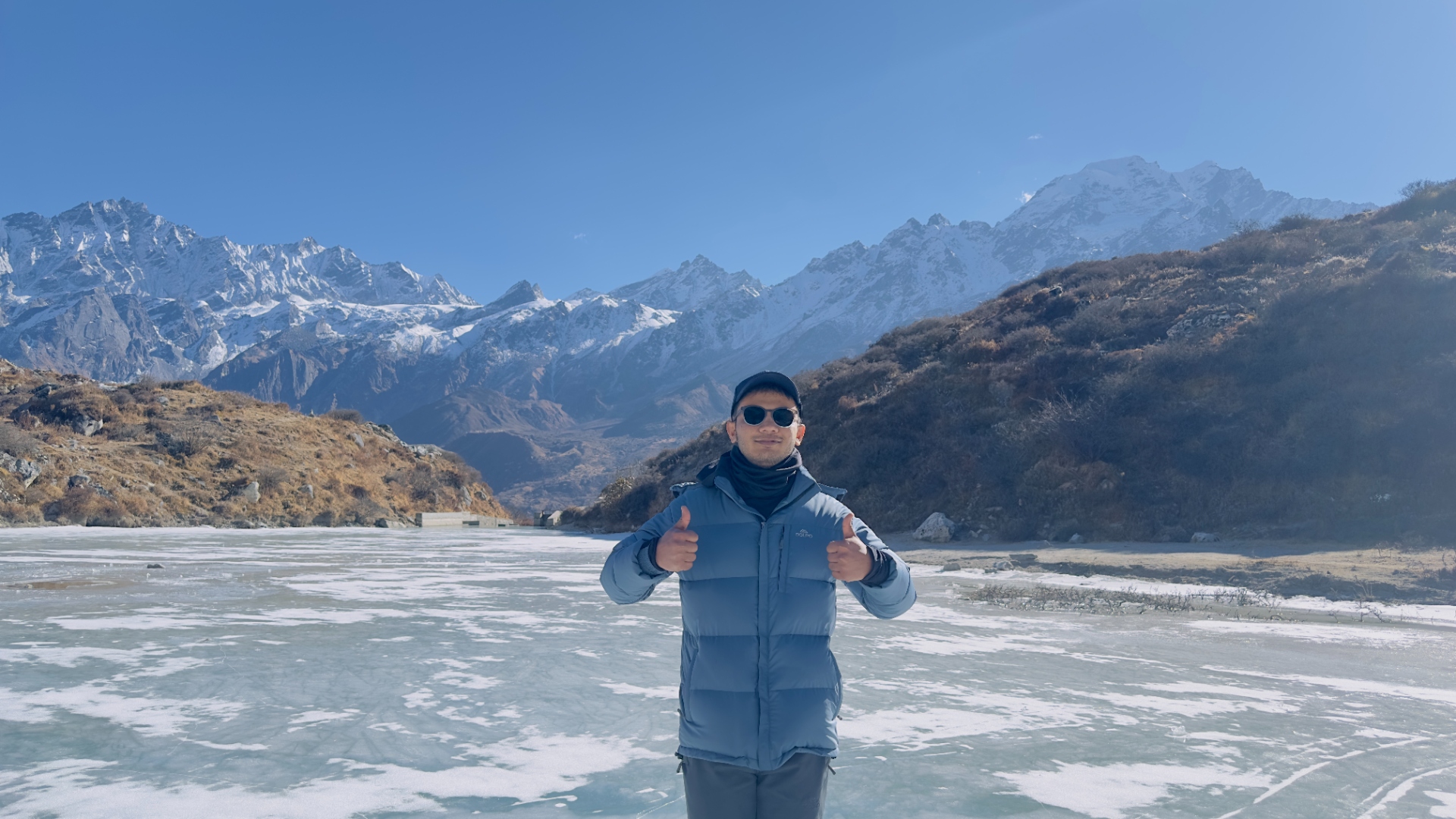 Frozen lake, Langtang